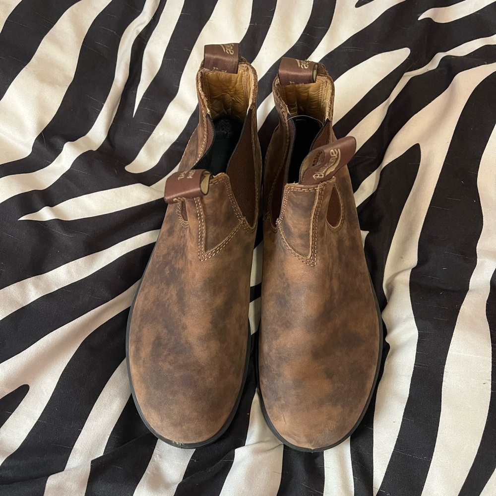Blundstones Australian 6.5